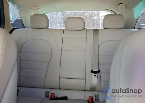 2019 Mercedes-Benz Glc 300 from USA, damaged, VIN WDC0G4JB8KV165748